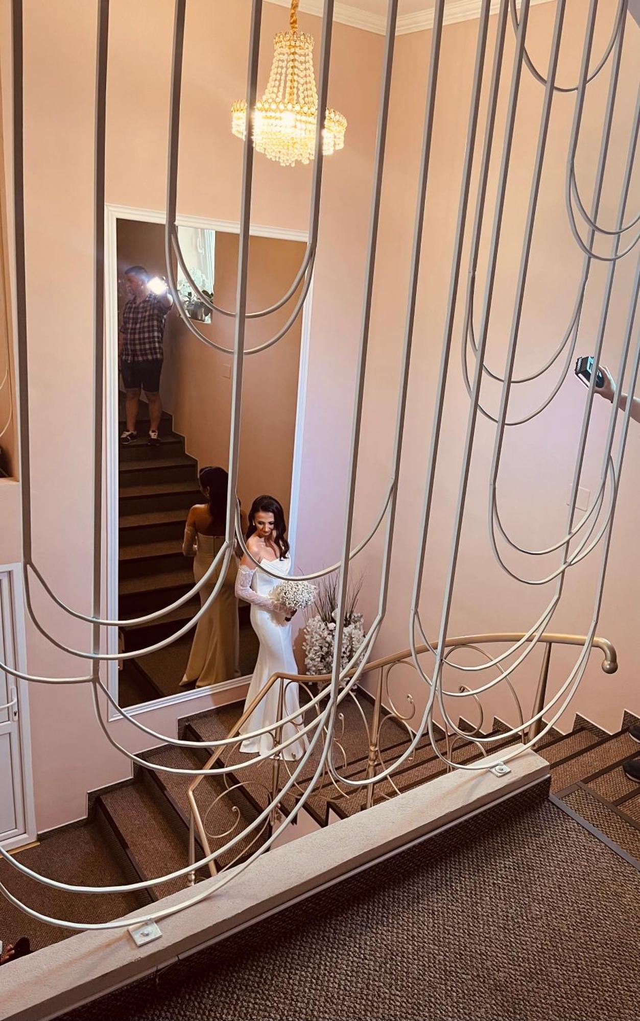 Отель Cochet Boutique Тыргу-Жиу Экстерьер фото